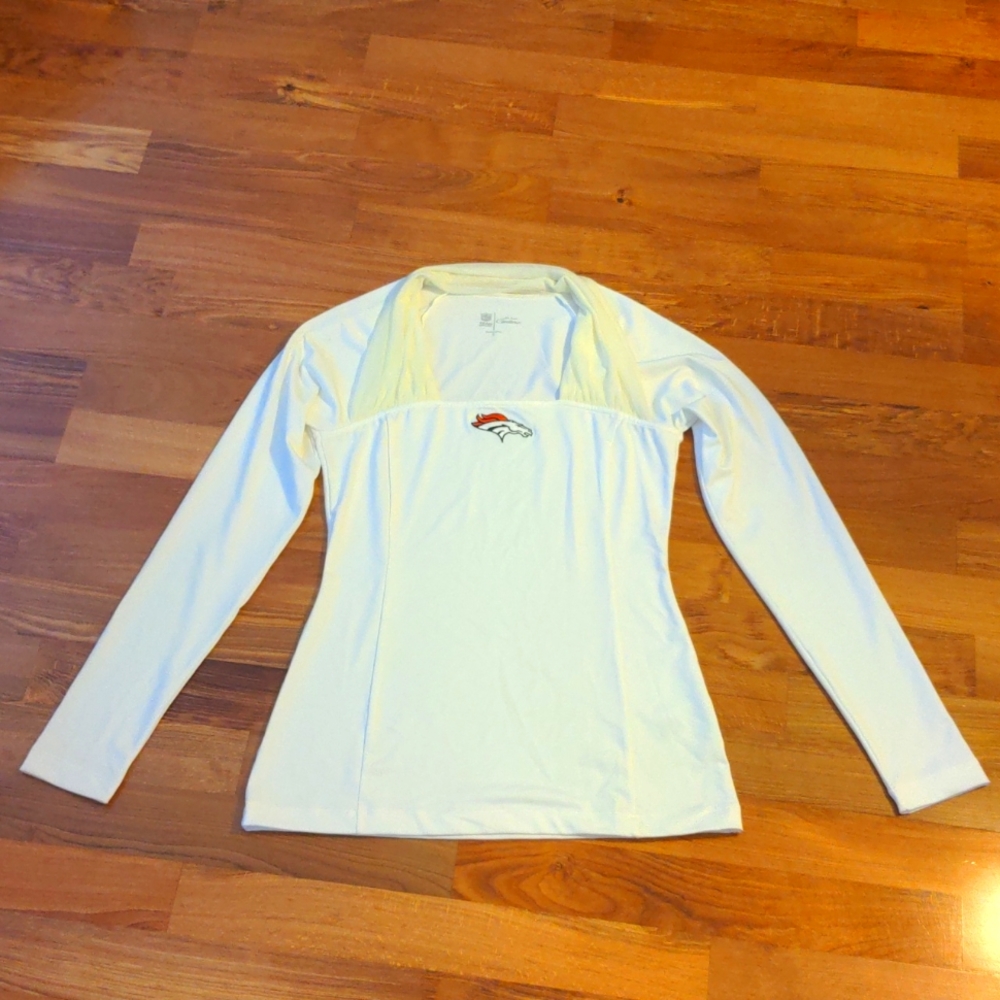 NFL Gear Women's Denver Broncos Long Sleeve Top